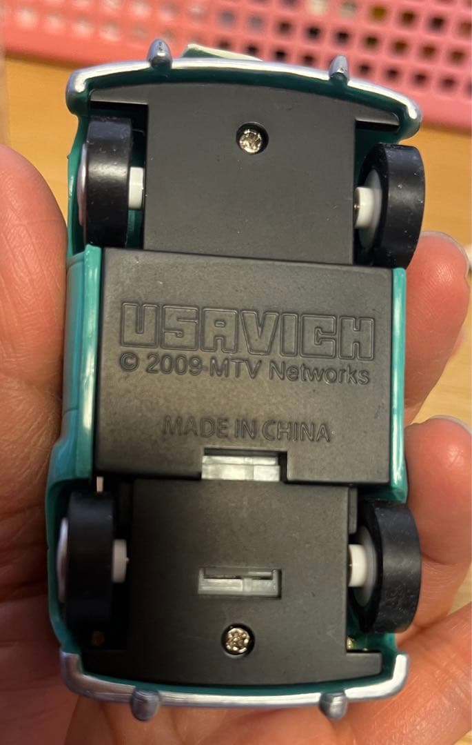 ウサビッチ　プルバックトイ　カー 2台セット