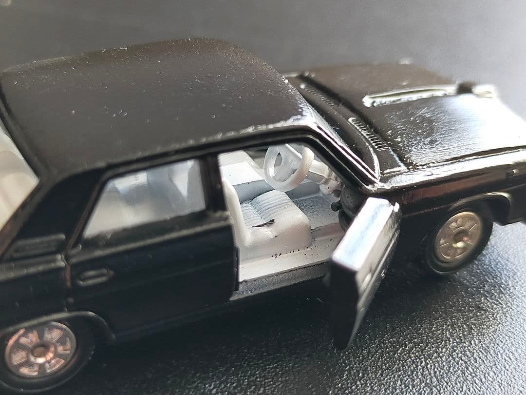 幻 初代 プレジデント カスタム品 黒箱 トミカ 日本製 150型 1F - メルカリ