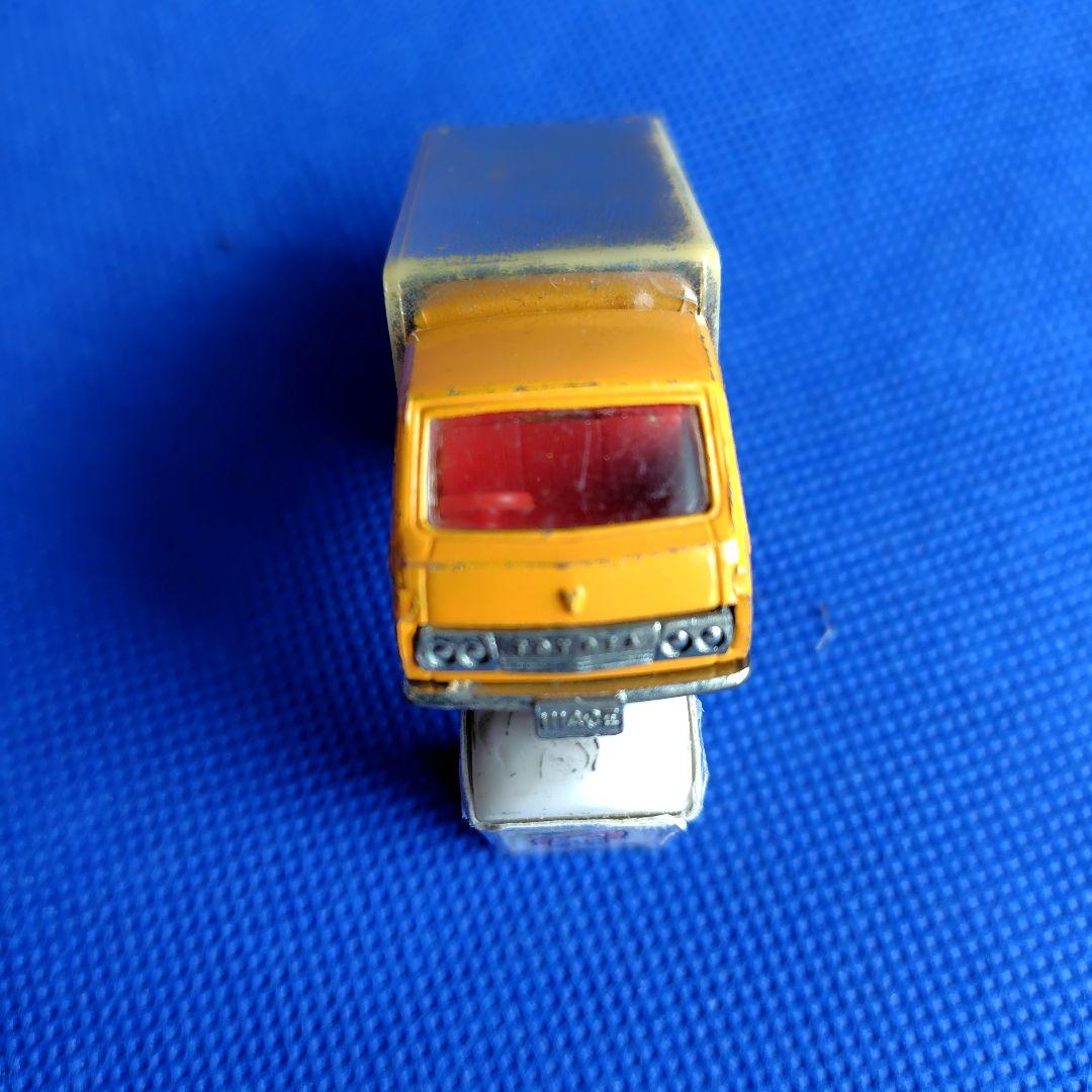 トミカ　ハイエース日通冷凍車　tomica 昭和レトロ