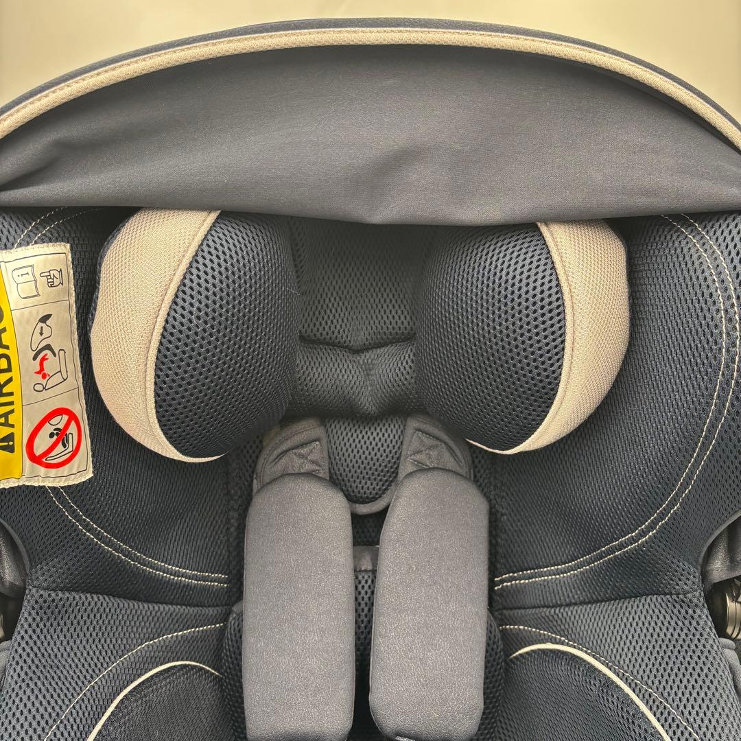 美品　エールべべ クルット4s グランス AB887 チャイルドシート　ネイビー