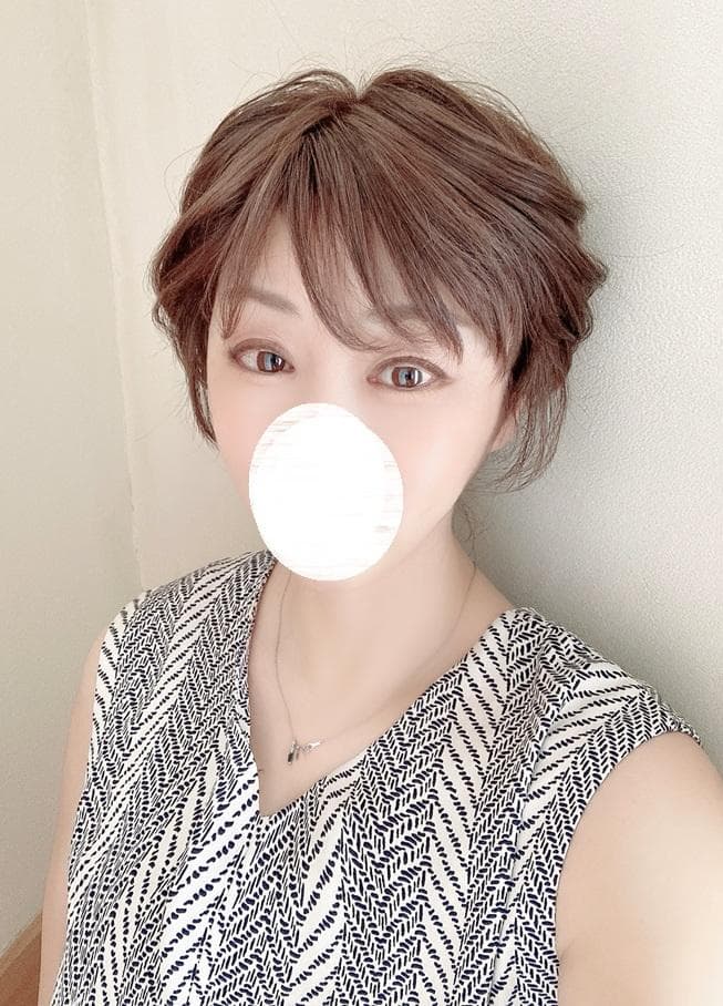 もんちゃん　マダムヒロコ　ハンドメイド　人毛MIX　ビューティフルショート