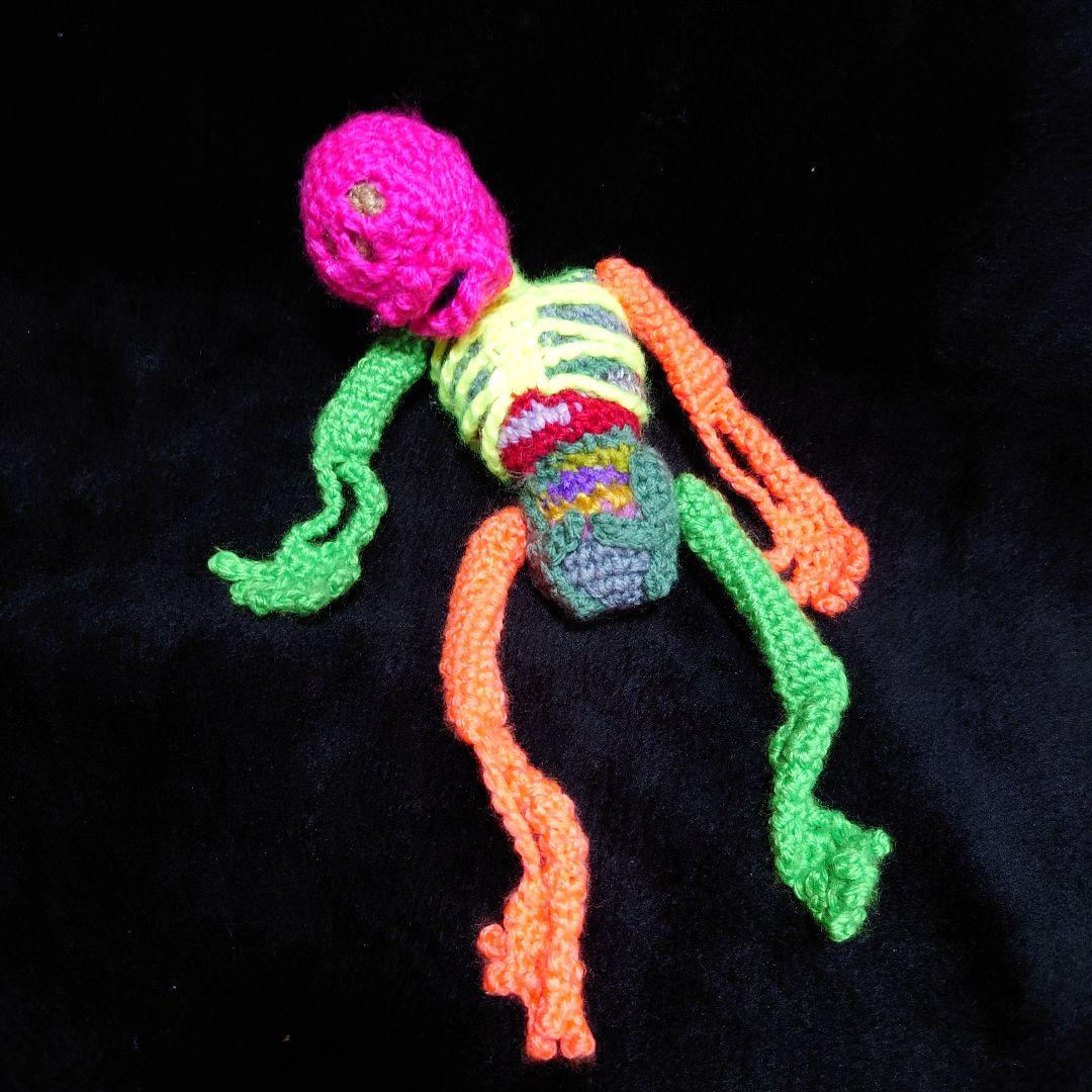 ●110.ピンクヘッド　骸骨さんのあみぐるみ