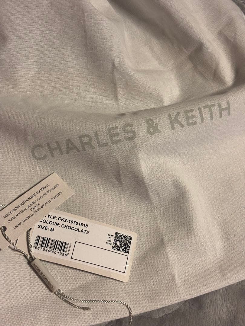 美品 CHARLES & KEITH チャンス バケットバッグ チョコレート 茶