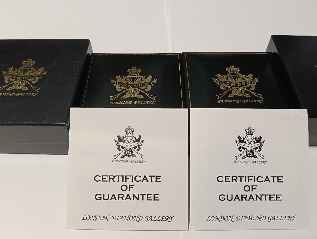 掘り出し物】天然ダイヤモンド原石 ギャラリー保証書付属 2点【激安価格】