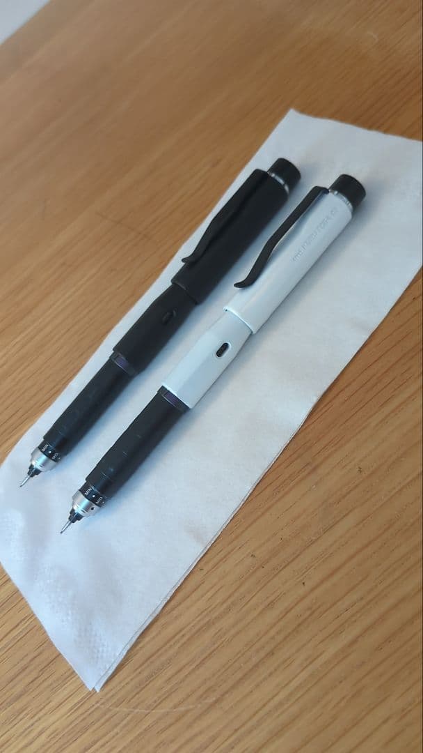 たた様専用 クルトガDIVE 艶あり黒 - メルカリ