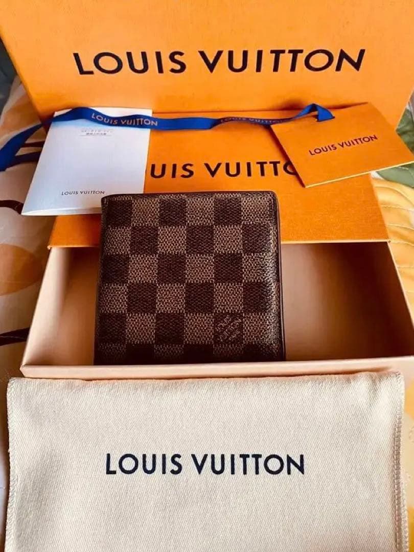 ルイヴィトン ダミエ 二つ折り財布