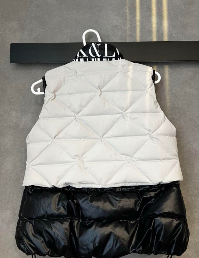 マークアンドロナ　MARKANDLONA レディース ダウンベスト グレージュ