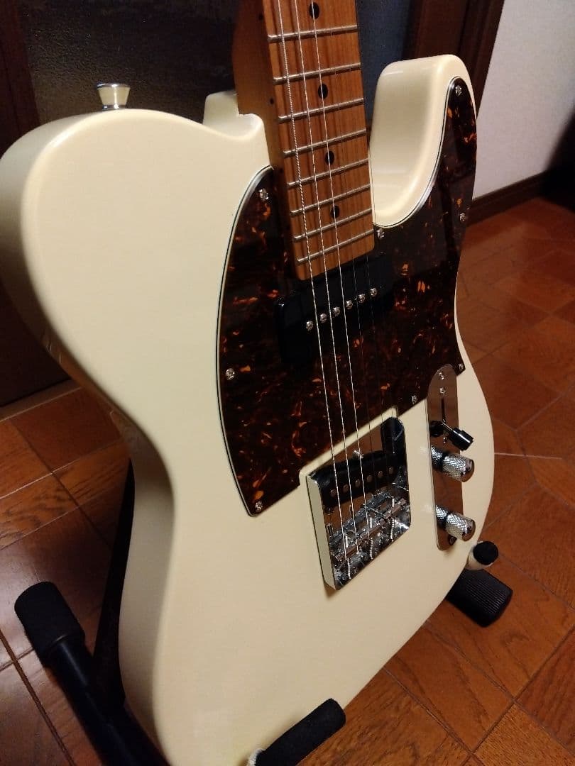 美品 BacchusテレキャスターBTE−2−RSM/M OWH ハードケース付