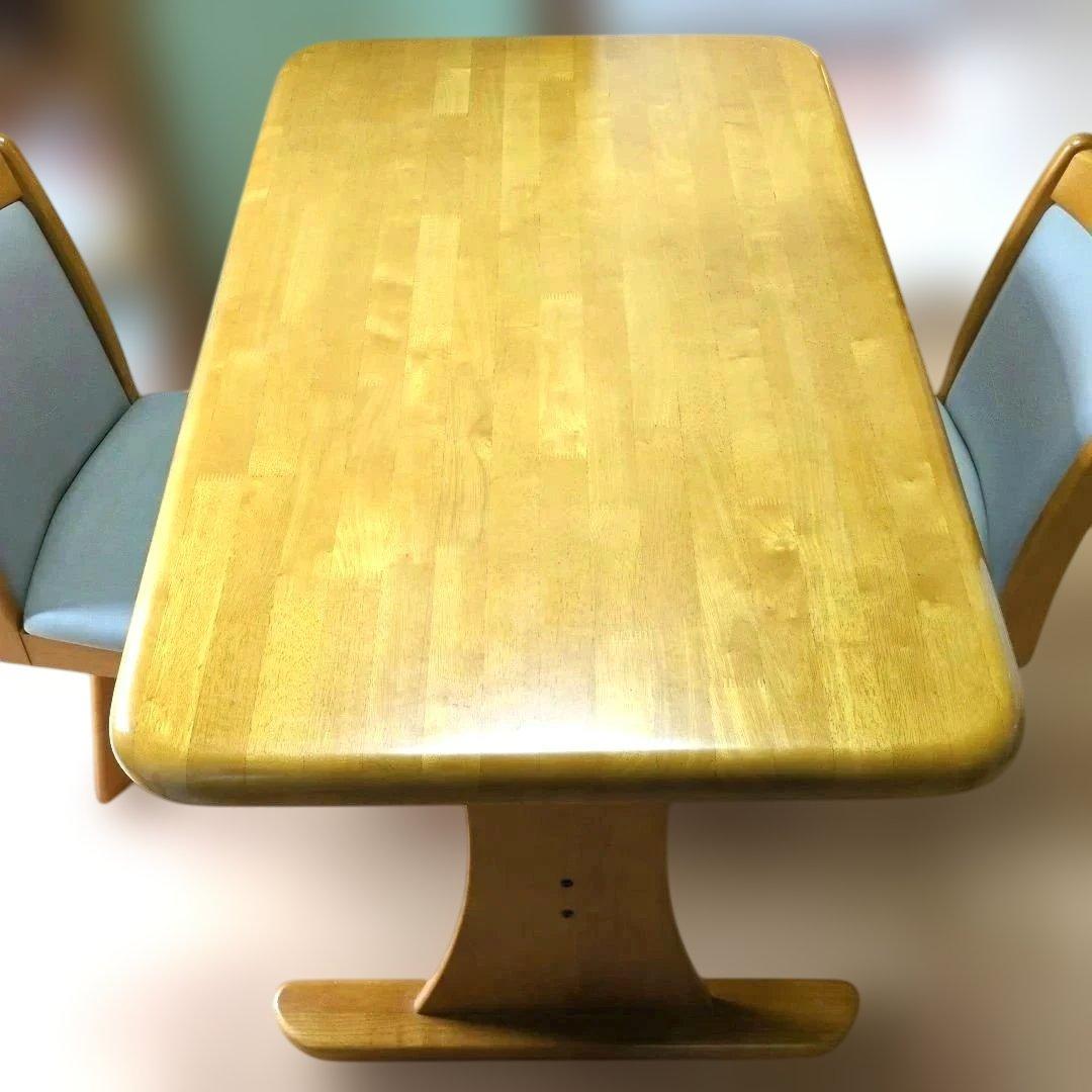 ダイニングテーブル 121×76（回転椅子2脚は別売）