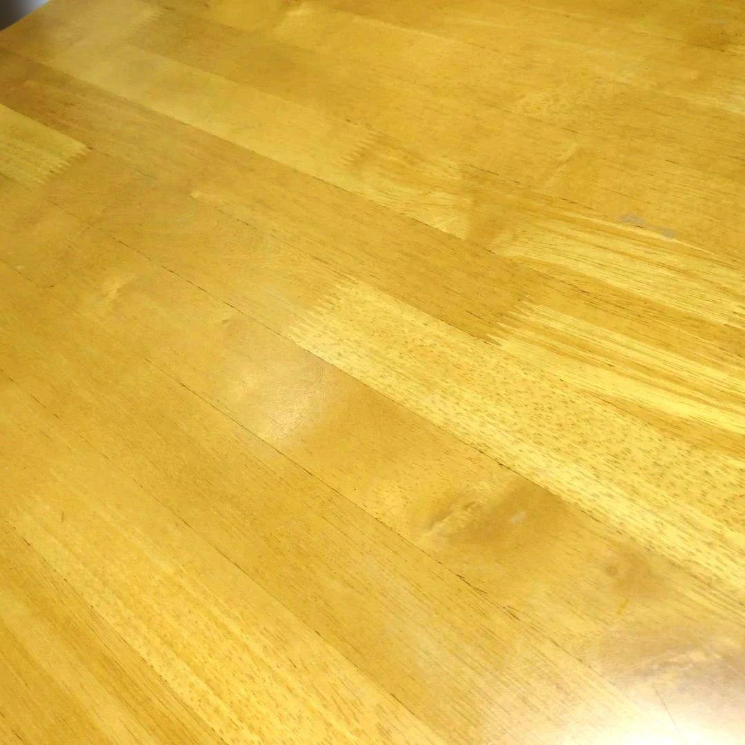 ダイニングテーブル 121×76（回転椅子2脚は別売）