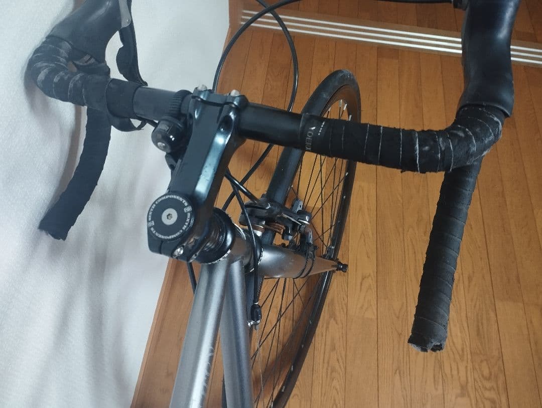 Shimano SORA搭載 700Cロードバイク