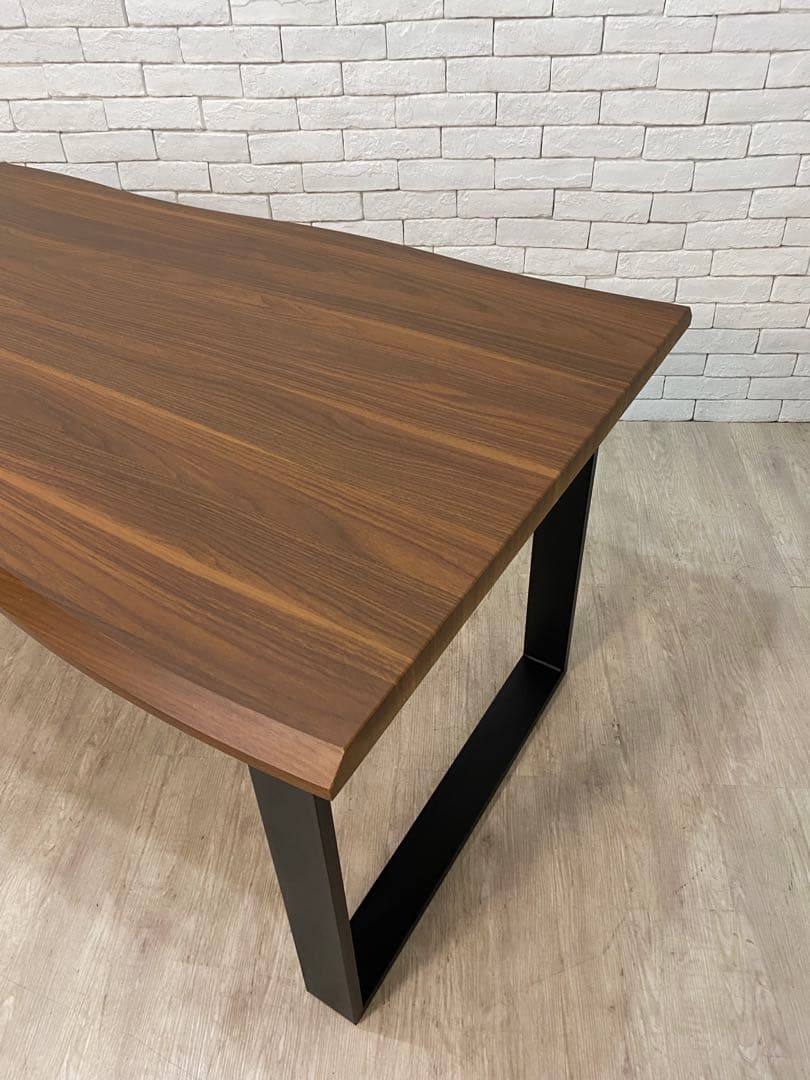 【東京都23区内は送料無料】140cm ダイニングテーブル　リビング　デスク　机