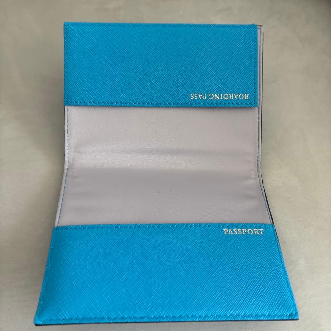 Victoria's Secret パスポートケース 青
