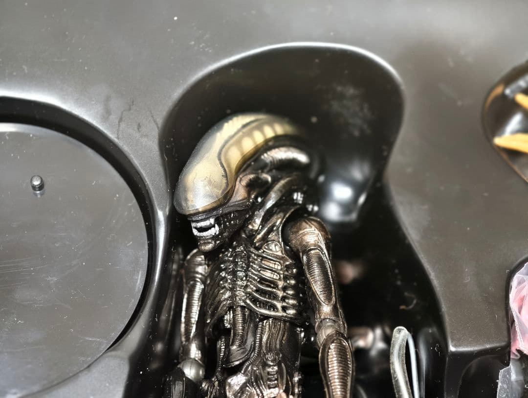 リボルテック エイリアン エイリアンクイーン ウォーリア　フィギュア ALIEN