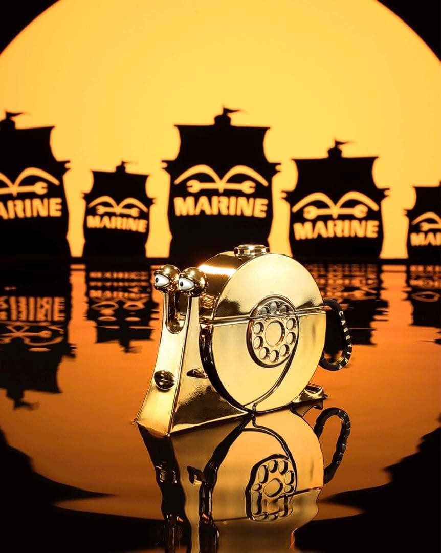 ワンピース ゴールデン電伝虫 AirPods Pro2ケース - メルカリ