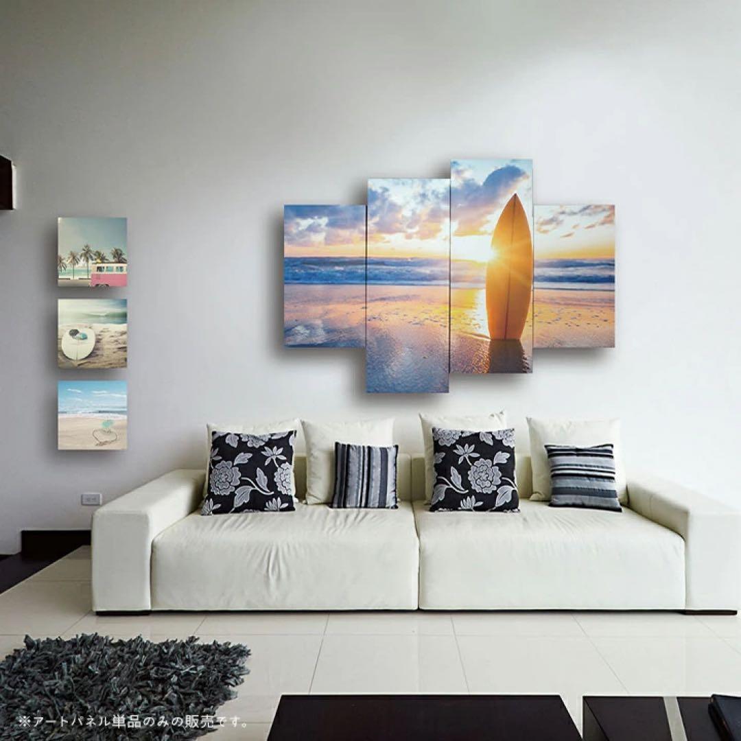 フォトパネル Surfboard on the beach at sunset