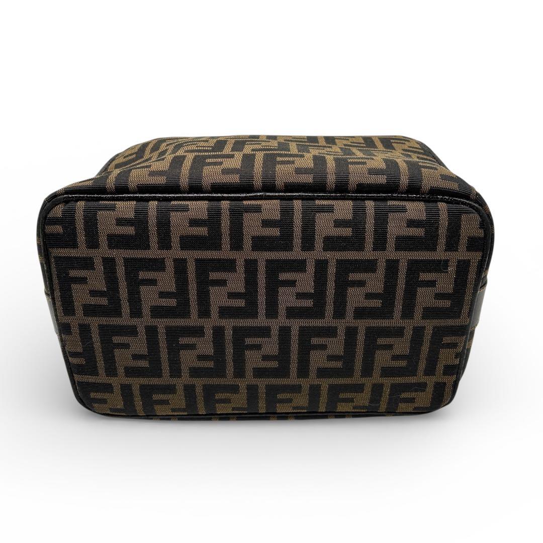 FENDI フェンディ バニティ ハンドバッグ ズッカ 鍵付き ブラウン