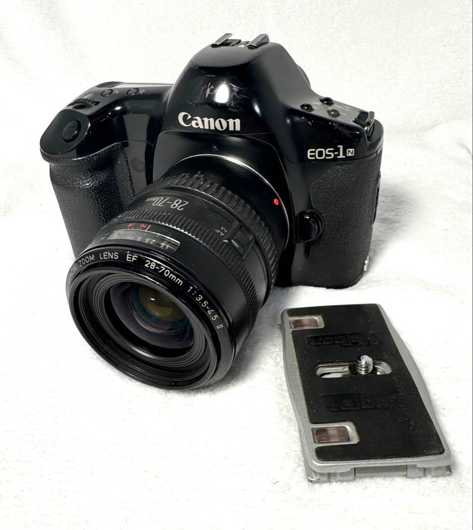 Nikon F3 豪華フルセット 液晶漏れなし・ケース ストロボ付 ストラップ