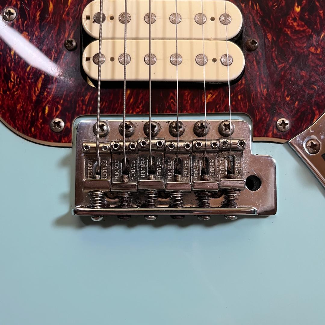 Squier Cyclone Sonic Blue 2011年製 Fender