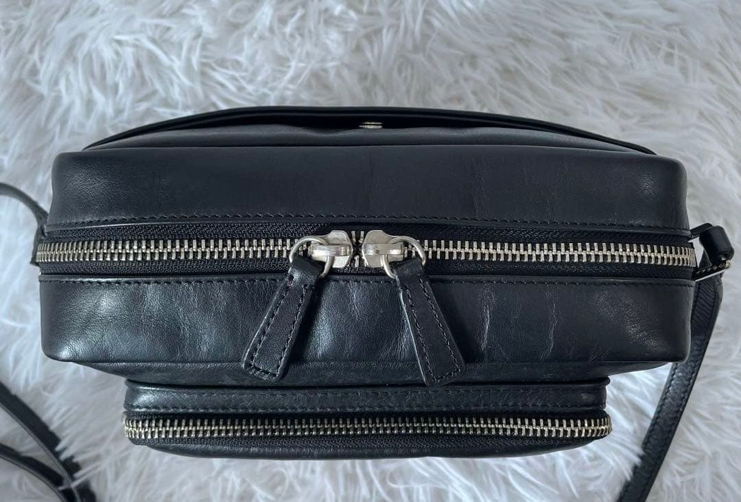 アニエスベー　レザー　アンジェル　ショルダーバッグ　カメラバッグ　牛革レザー