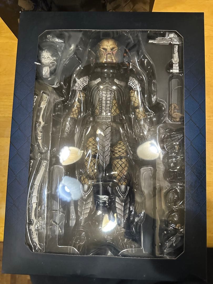 HOTTOYS ホットトイズ スカープレデター（ 2.0版)フィギュア