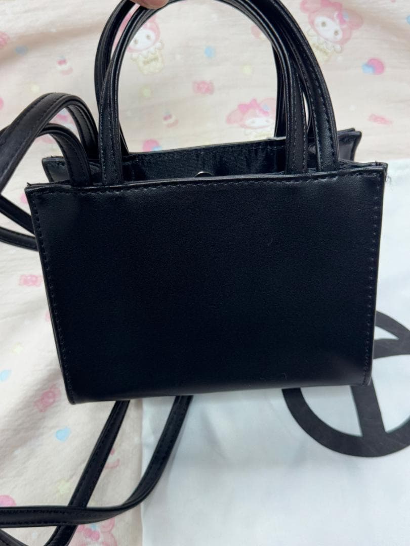 TELFARブラック ロゴ入り ショルダーバッグ