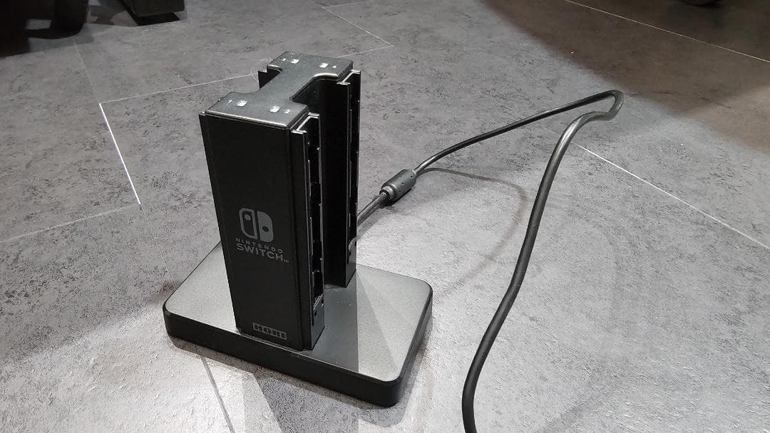 Nintendo Switch ネオンブルー/ネオンレッド 本体＋周辺機器3点