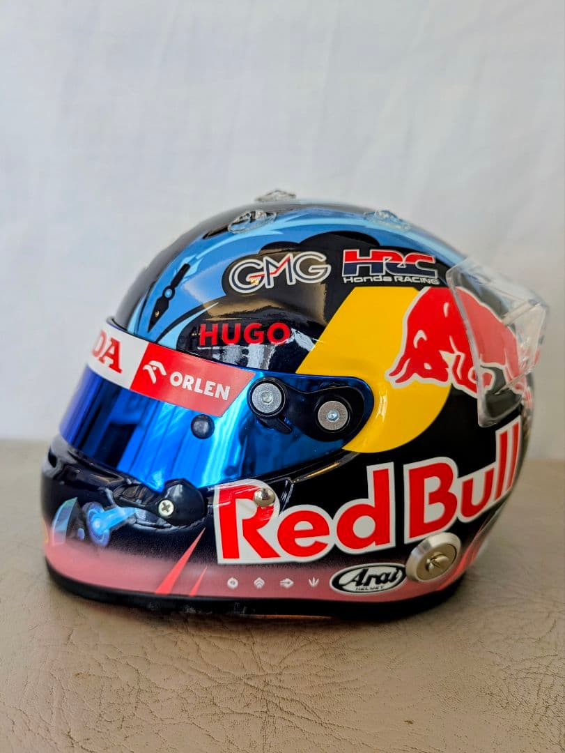 角田裕毅　ヘルメット　1/2　サイン入り　F1　レーシングブルズ　HONDA