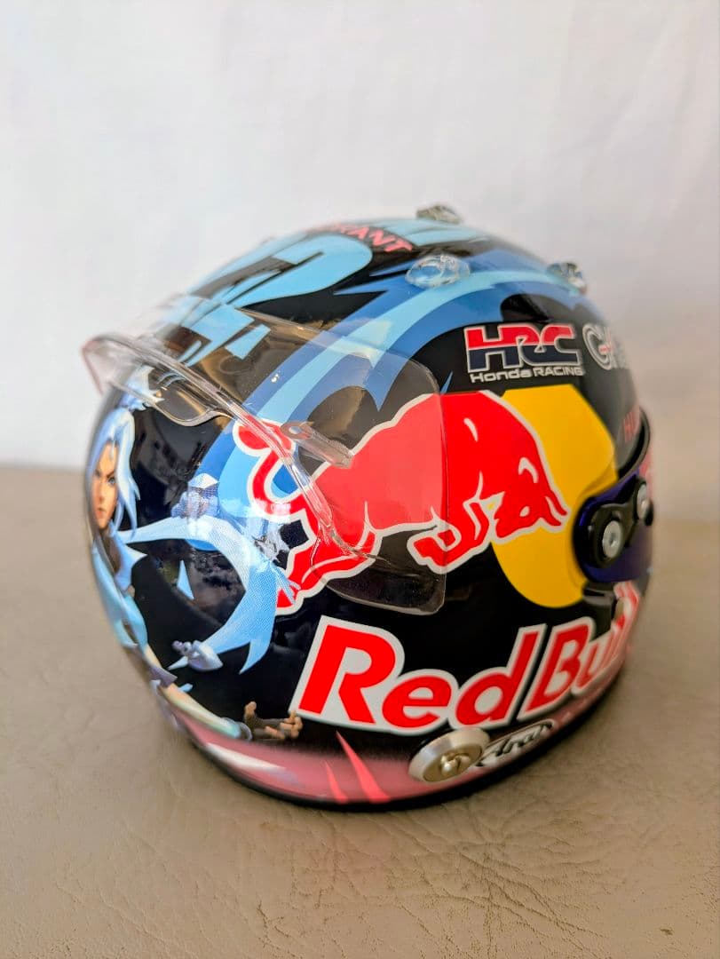 角田裕毅　ヘルメット　1/2　サイン入り　F1　レーシングブルズ　HONDA