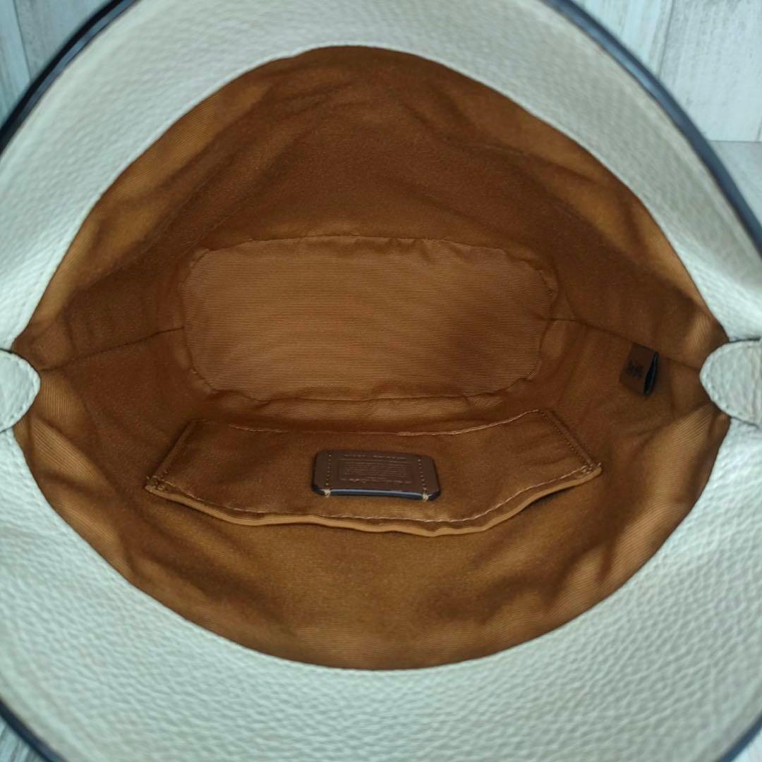 55 COACH コーチ　レザー　ショルダーバッグ