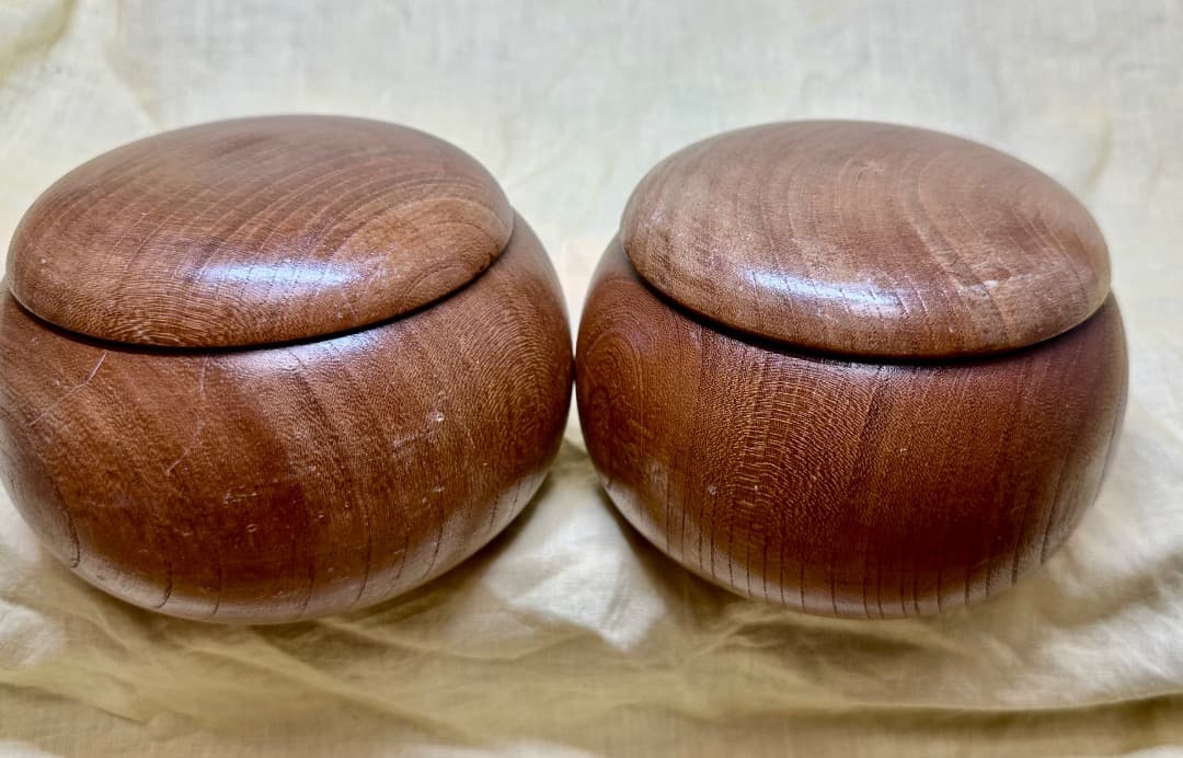 榧木製碁盤と白蛤・那智黒・碁石セット