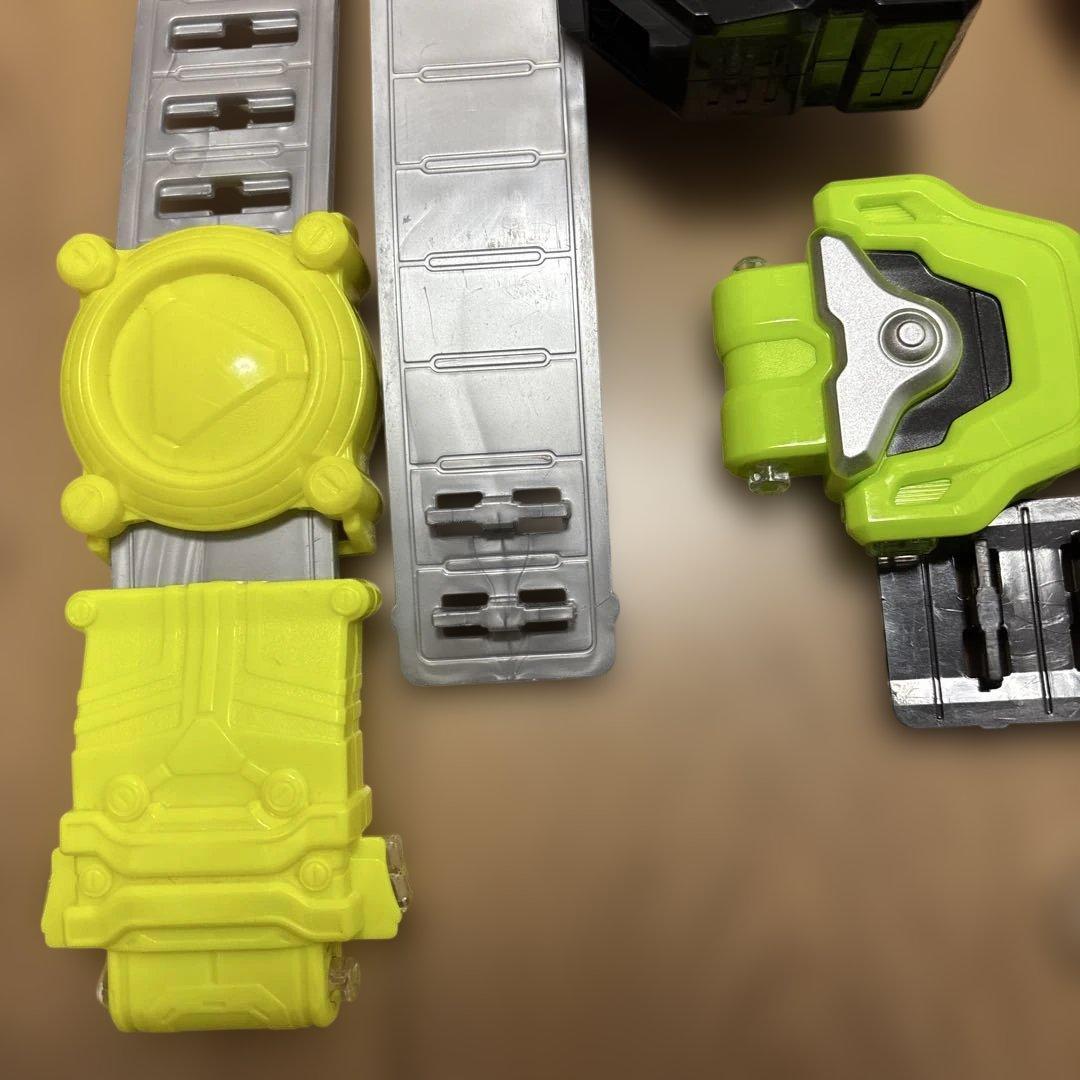 仮面ライダーエグゼイド　ビルド　ゼロワン　電王　ドライバーセット