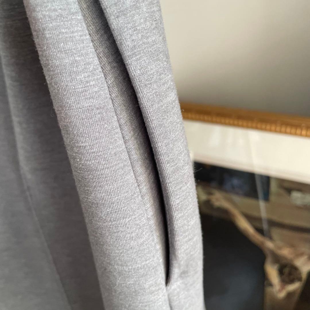 【新品未使用】JENNE 日本製美ラインストレッチキュロット　グレーS 25SS