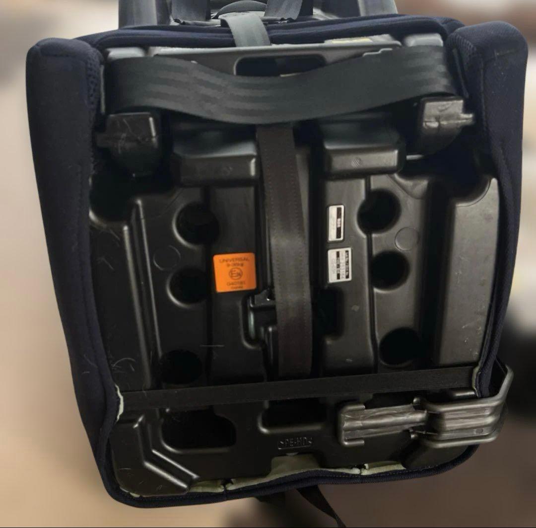 お値下げ中！！　コンビ　ジョイトリップ エアスルー GG ネイビー