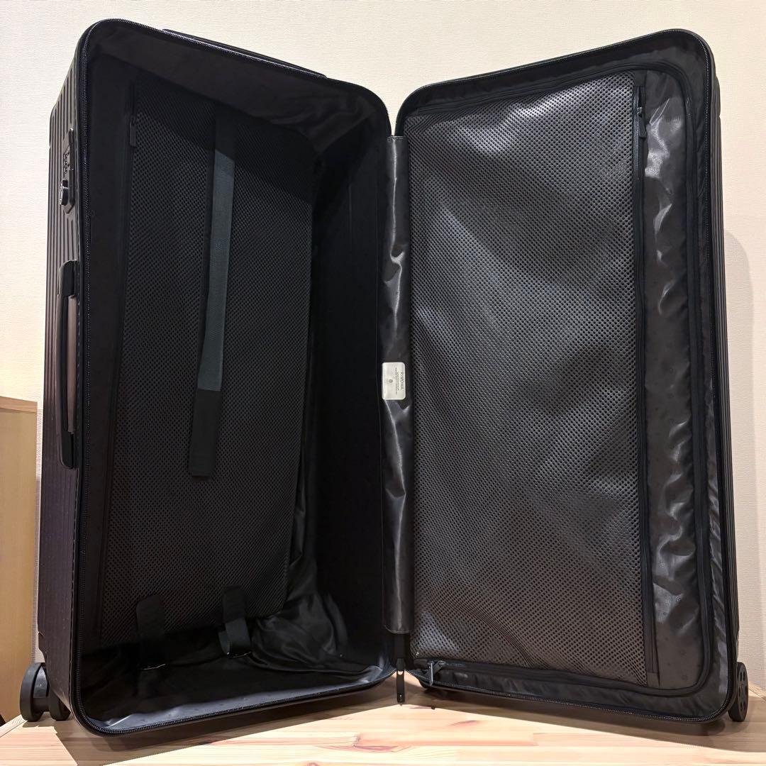 生涯保証 RIMOWA Essential Trunk Plus キャリケース