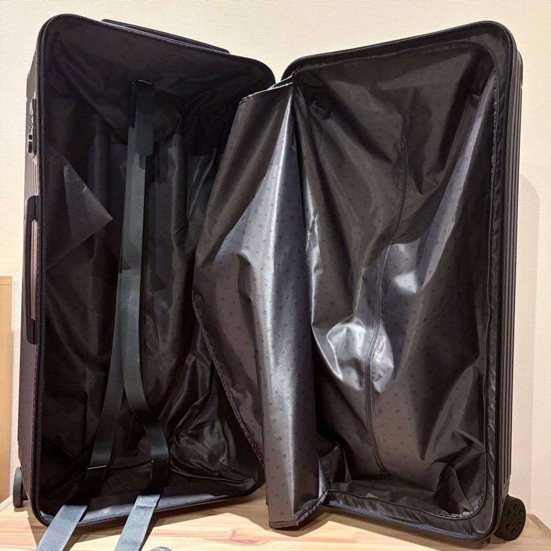 生涯保証 RIMOWA Essential Trunk Plus キャリケース