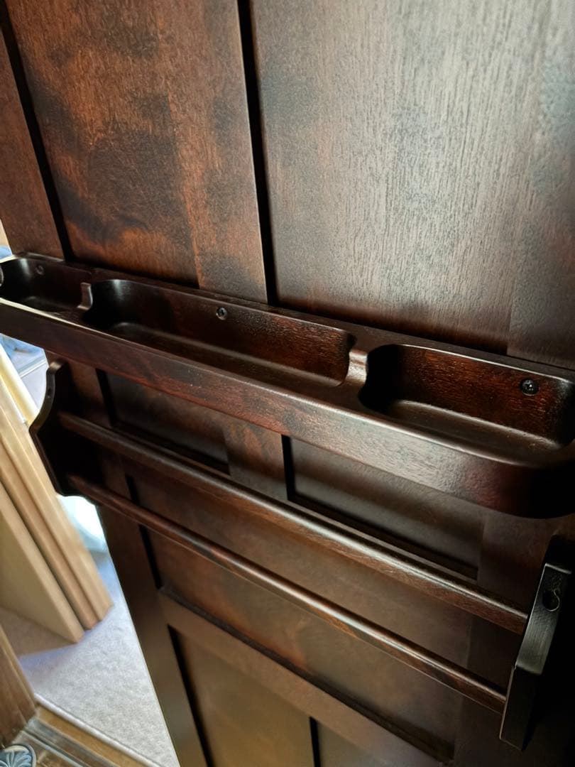 ダークブラウン扉付き収納 北海道民藝家具 洋タンス