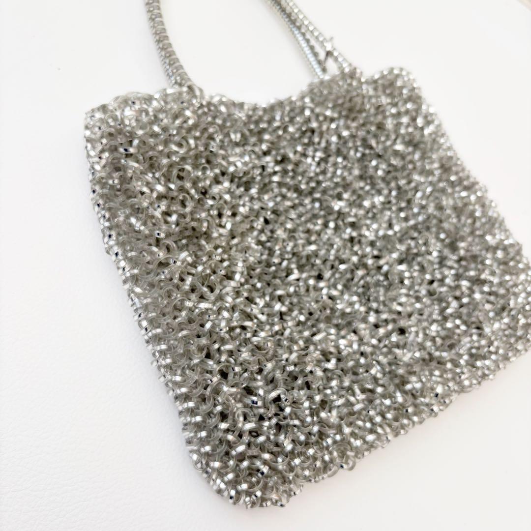 アンテプリマ　スタンダード　スクエア　ミディアム　シルバー　インナーポーチ付き