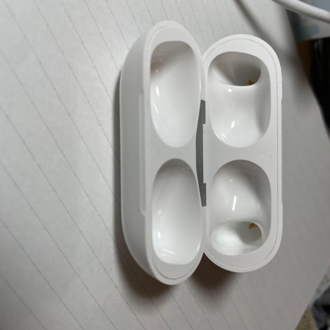 AirPods Pro 第2世代本体 （右耳のみ）充電ケース付き Apple AirPods