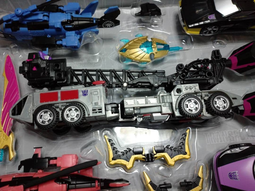 超激レア!中古品トランスフォーマー ウーマンデストロン合体女兵士