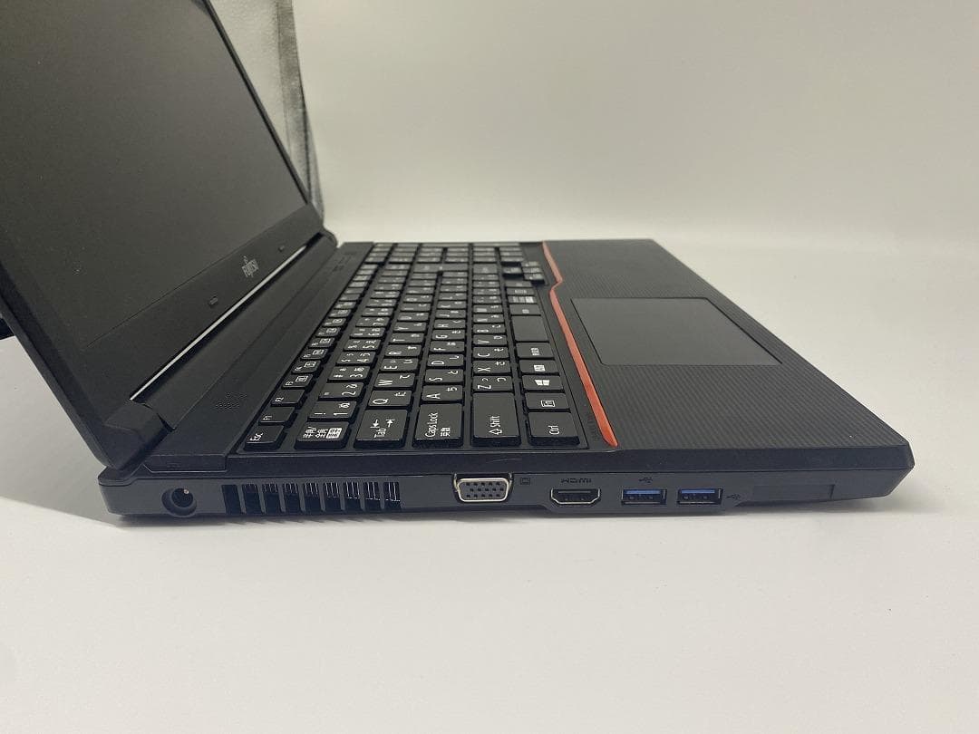 FUJITSU】爆速Corei7/SSD256GB ノートパソコン B10