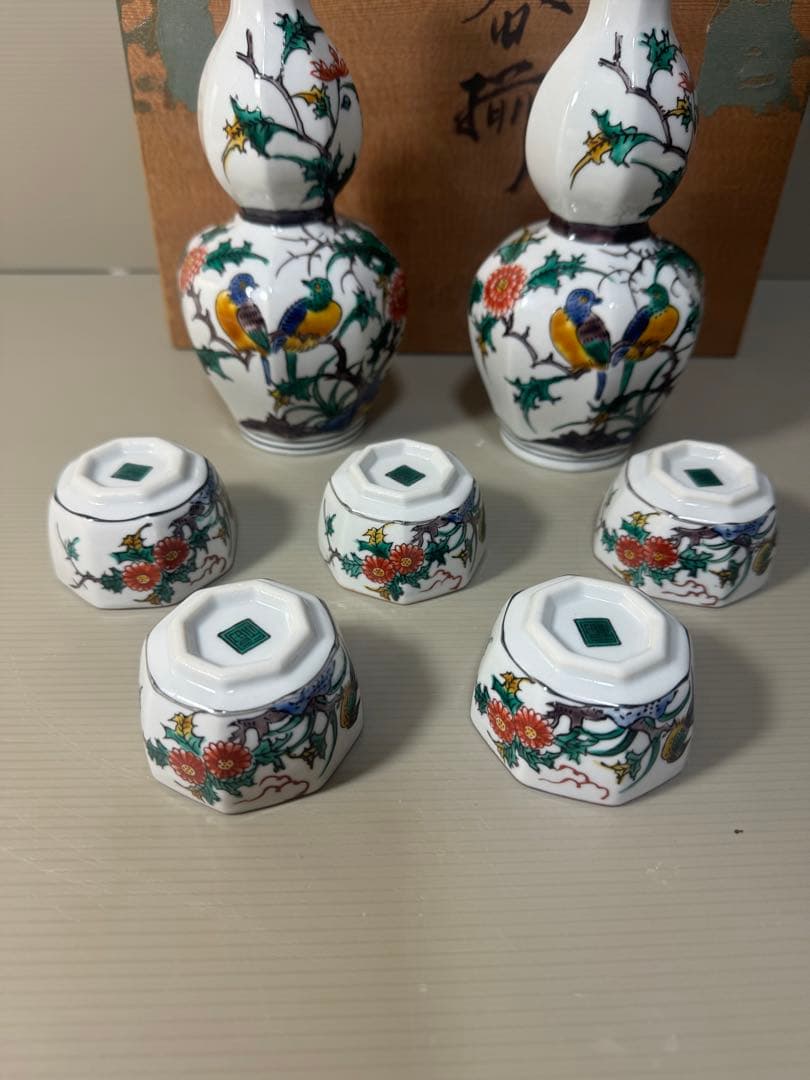 2371 九谷焼 古九谷風花鳥角福酒器セット徳利2客猪口5客未使用