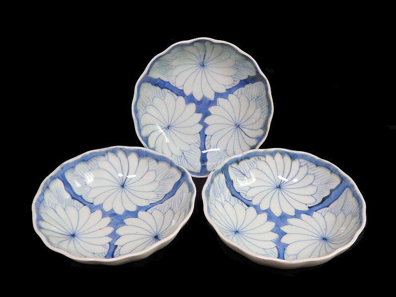 古伊万里　染付　割絵　菊の図　膾皿　３客　D760AS-BVk 古伊万里 染付 割絵 菊の図 膾皿 3客 D760AS-BVk 古