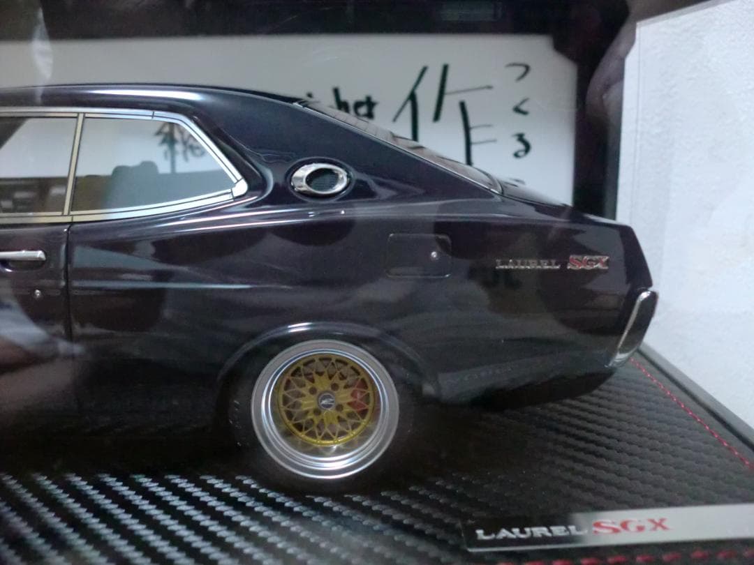 おまけ付き！1/18 2000SGX イグニッション ローレル 佐田 フィギュア
