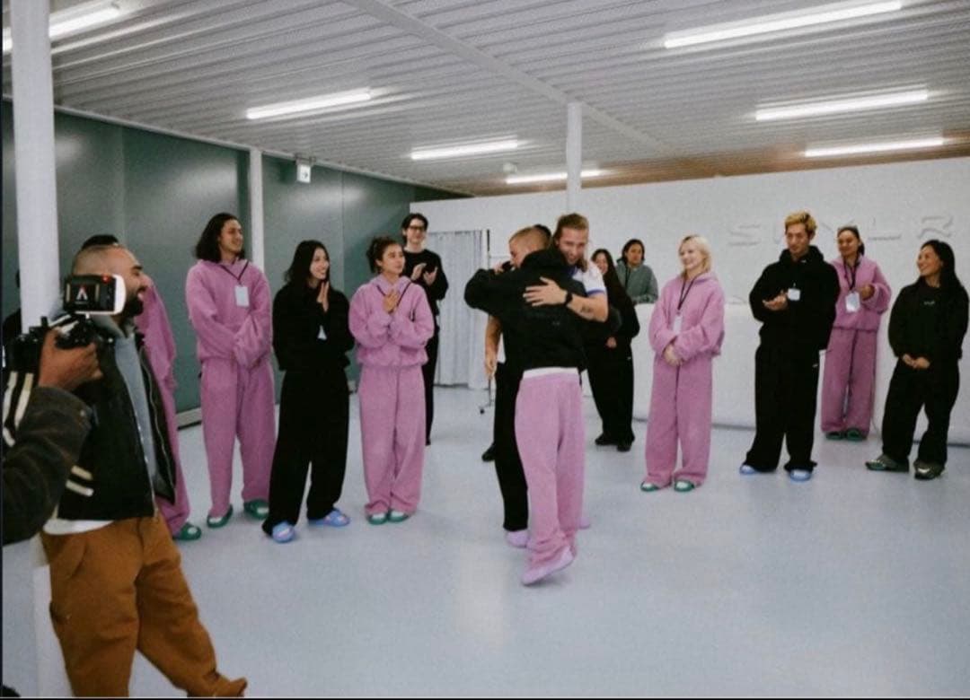 SKYLRK REVERSE HOODIE POWDER S パーカー　新品