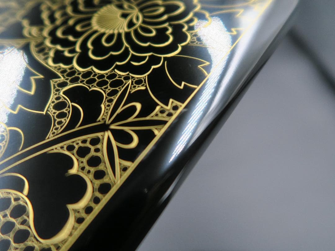 【輪島塗】沈金牡丹彫 三段重箱 六五重 内朱塗 天然木 共箱