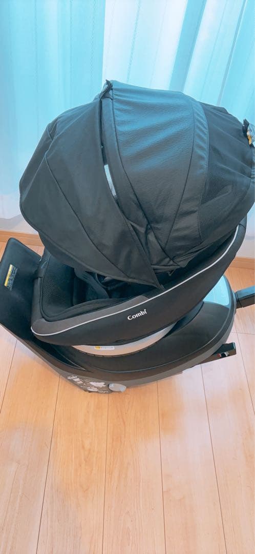 コンビ　ISOFIX対応 ブラック チャイルドシート