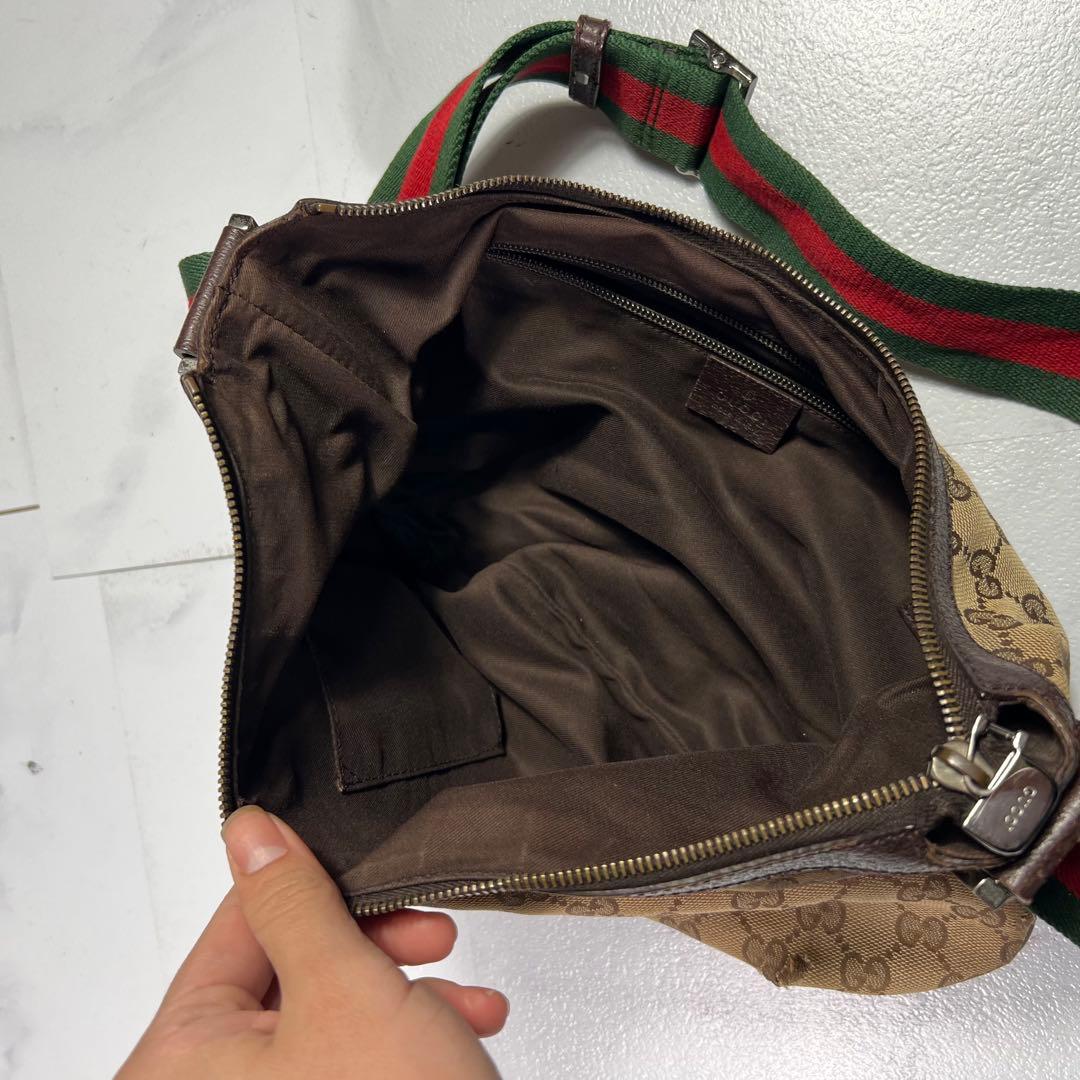 GUCCI グッチ シェリーライン ショルダーバッグ ハーフムーン型 GG柄