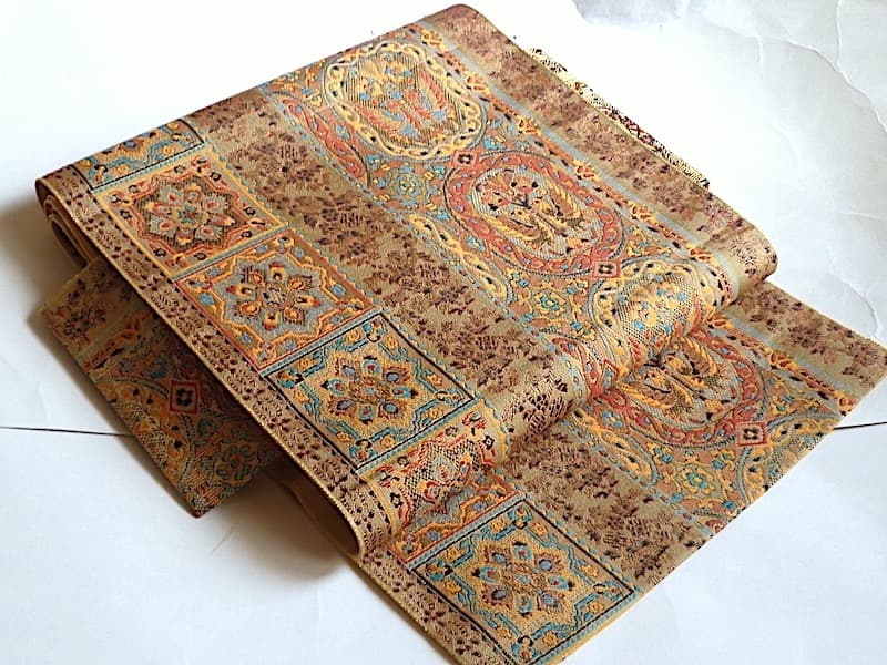 織りの八寸名古屋帯（古典華文）正絹美品 激安