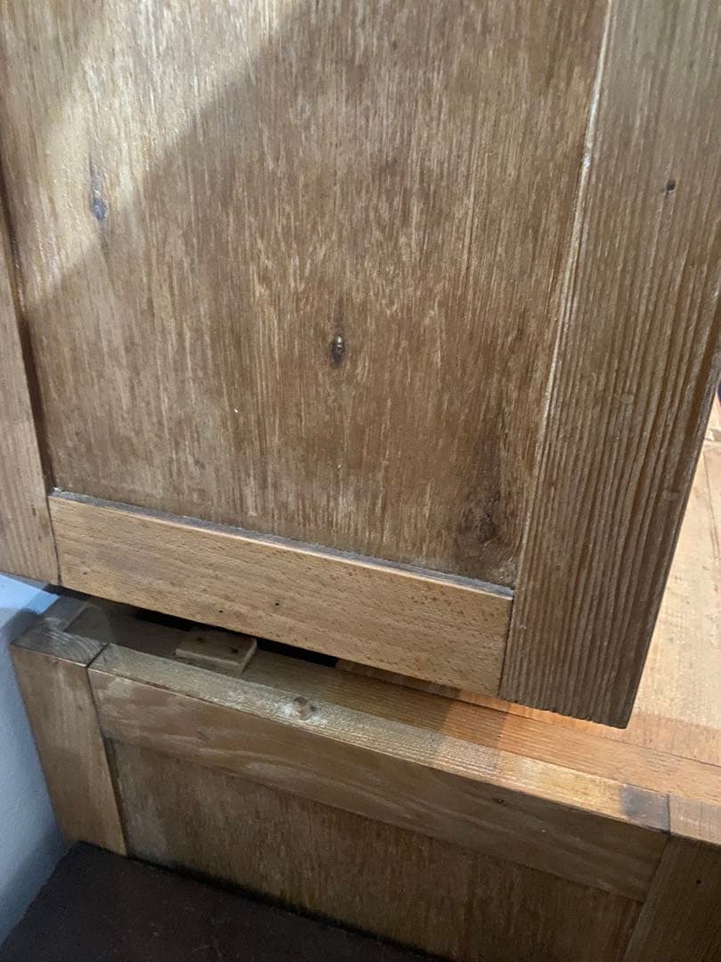 《値下げしました》昭和レトロ　アンティーク木製収納棚 ガラス扉付き